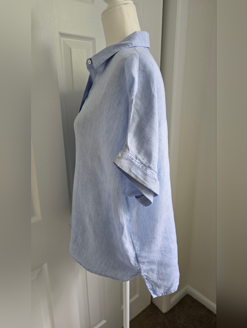 Light Blue Linen Button-Front Short Sleeve Shirt Sz. Medium - Picture 3 of 7